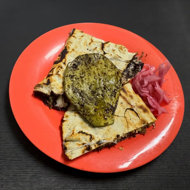 Tlayuda.